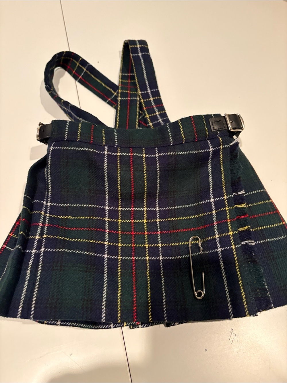 Paid O’Neil Irish Authentic Baby Kilt 16 1-2 years T4